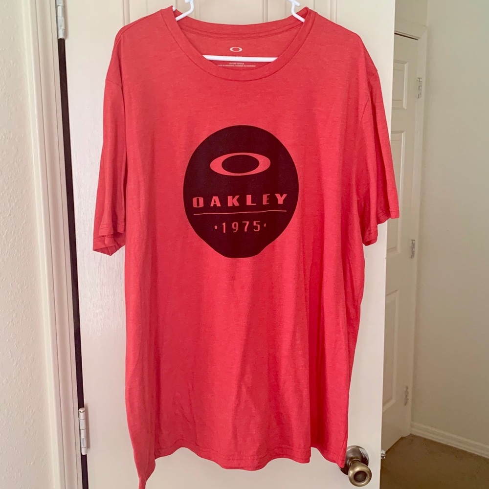 Oakley T-Shirt